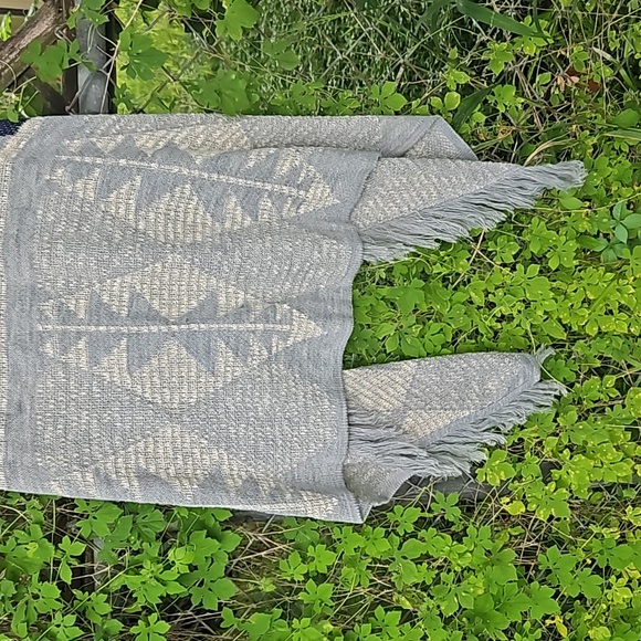 Shades of Blue Bohemian Style Open Front Knit Fringed Long Vest Top Small - Picture 10 of 13